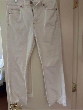 LOFT Cream Cropped Raw-Hem Straight Jeans